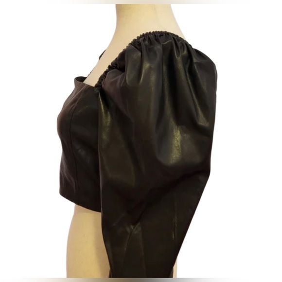 7 For All Mankind 🆕 Vegan Leather Blouson Sleeve Crop Top in Black. Small. - Picture 4 of 5
